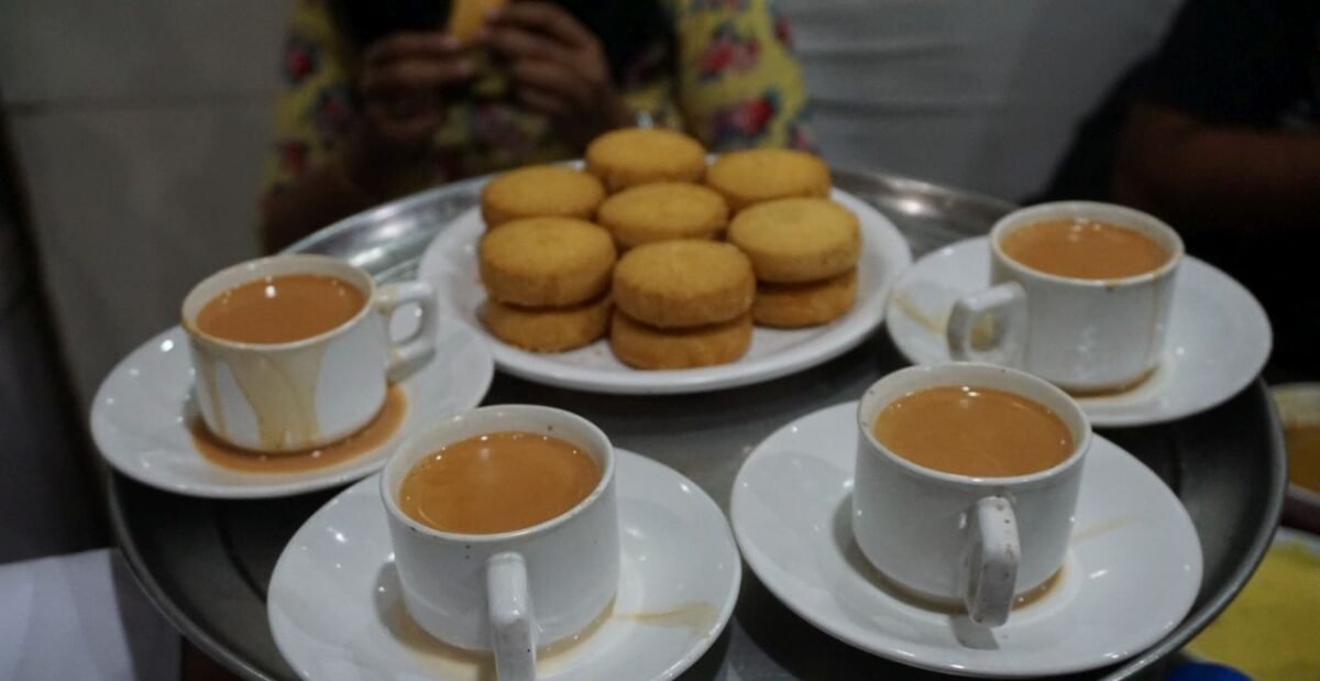 Irani Chai And Osmania Biscuits 